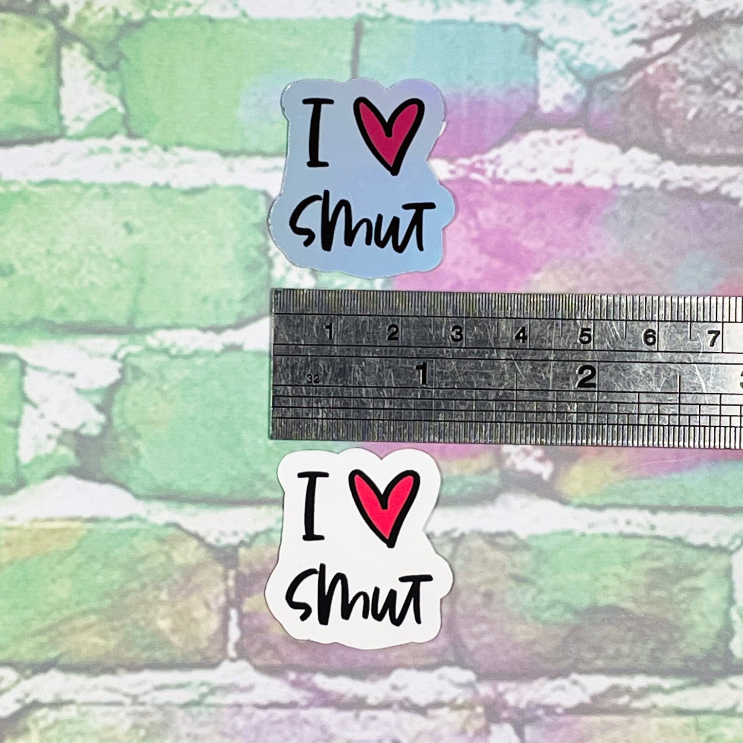 I Heart Smut - Small Vinyl Diecut Sticker
